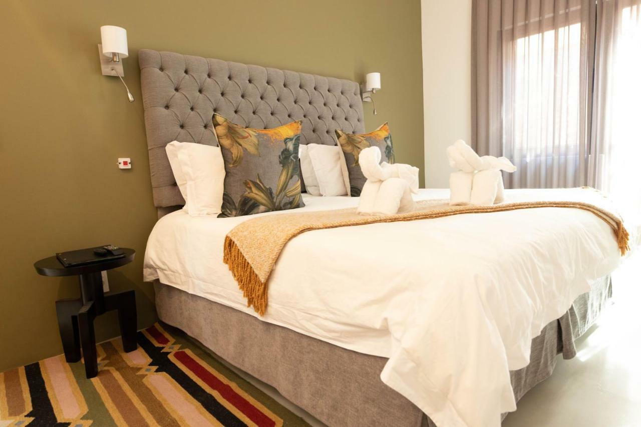 Standard Room - Shiraz/Merlot/Parlour