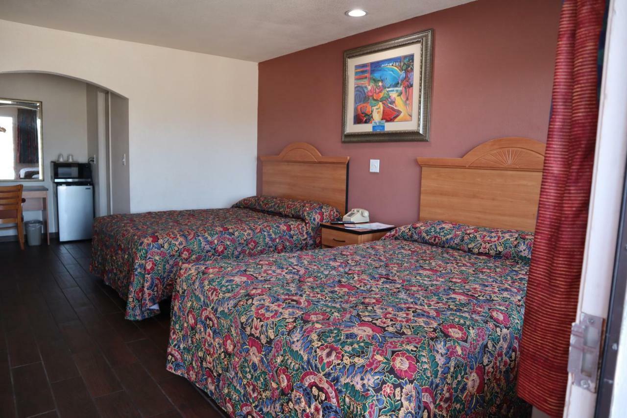 Queen Room with Two Queen Beds - 4 Adults