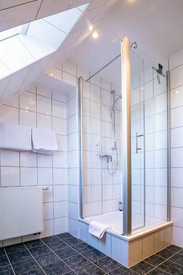 Kleines Standard Doppel- oder Zweibettzimmer