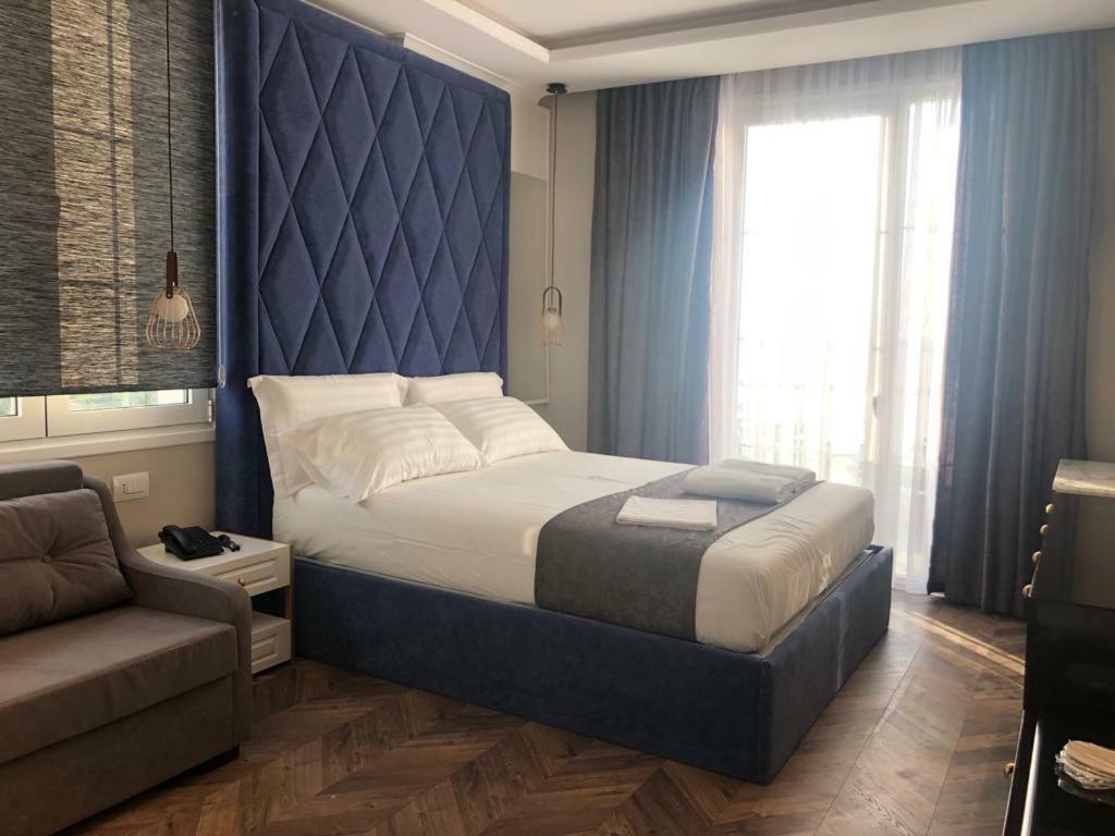 Deluxe Dreibettzimmer mit Meerblick