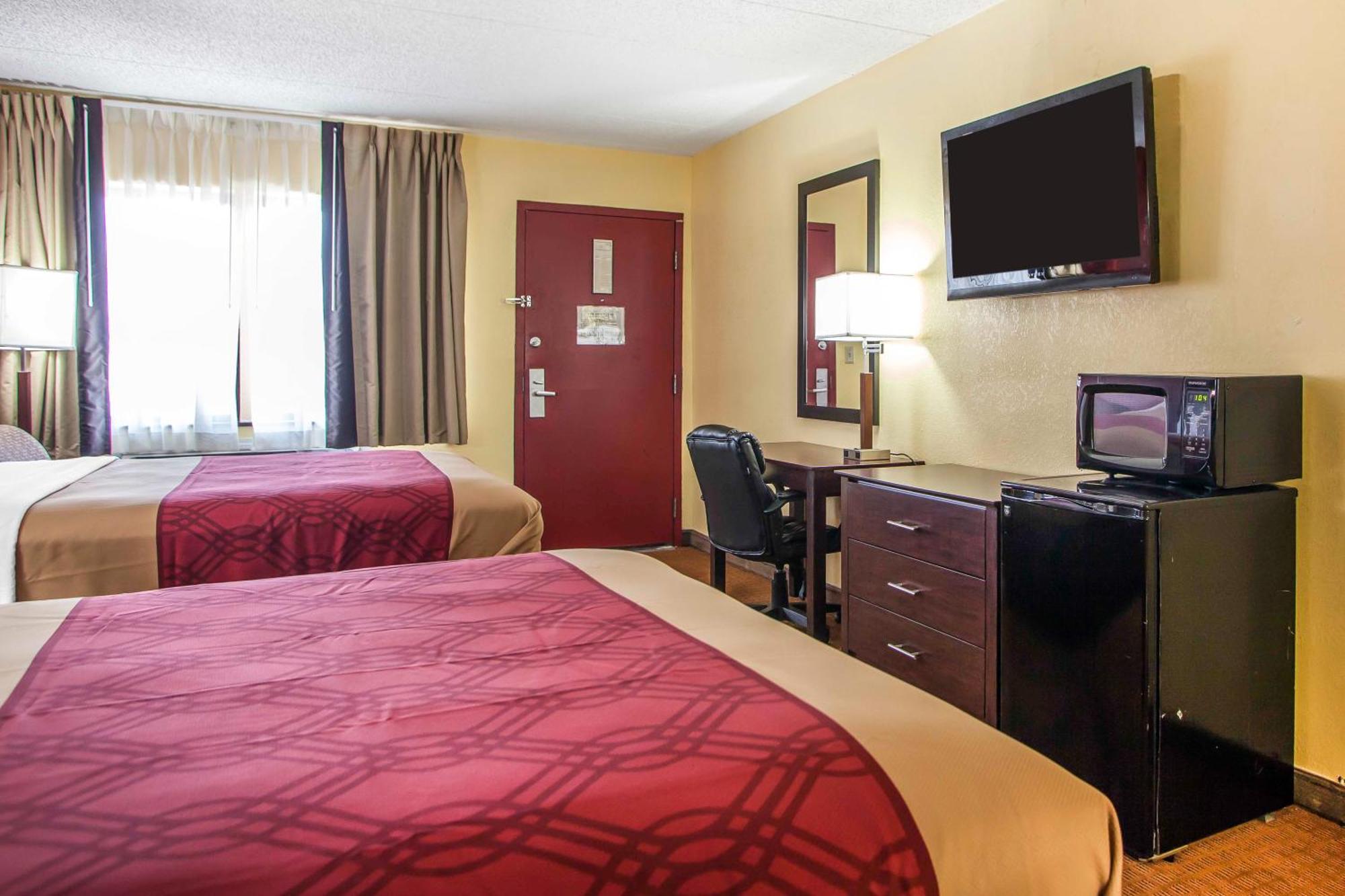 Double Room with Two Double Beds - Smoking