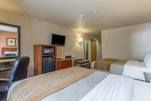 Queen Room with Two Queen Beds