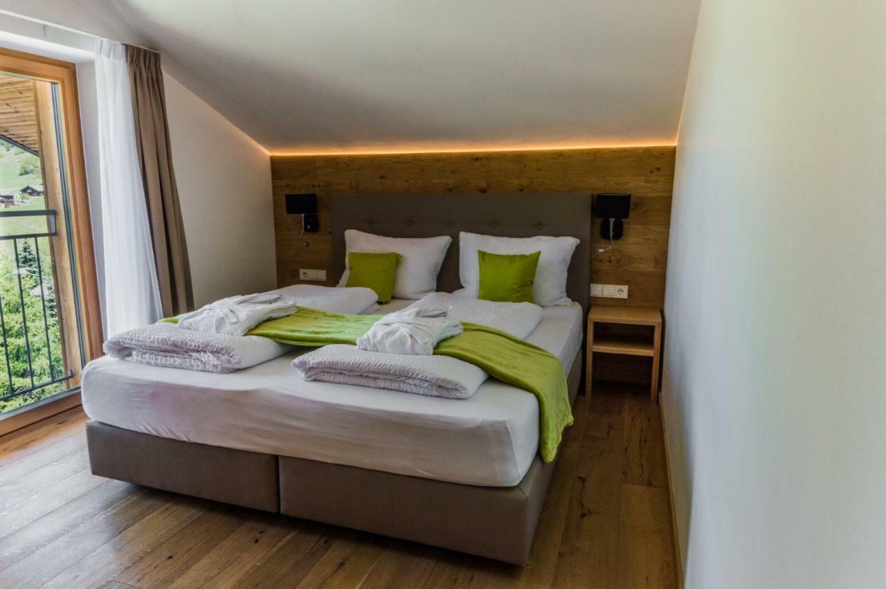 Junior Suite with Balcony,829276733:JPEG