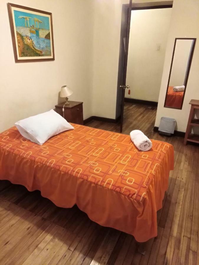 Single Room,905946286:JPEG