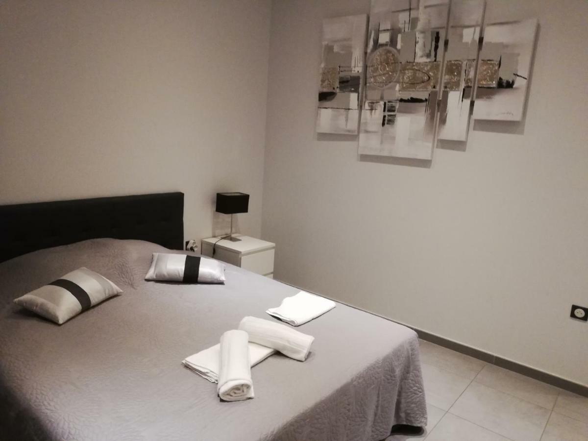 Chambre Triple - Accessible aux Personnes à Mobilité Réduite