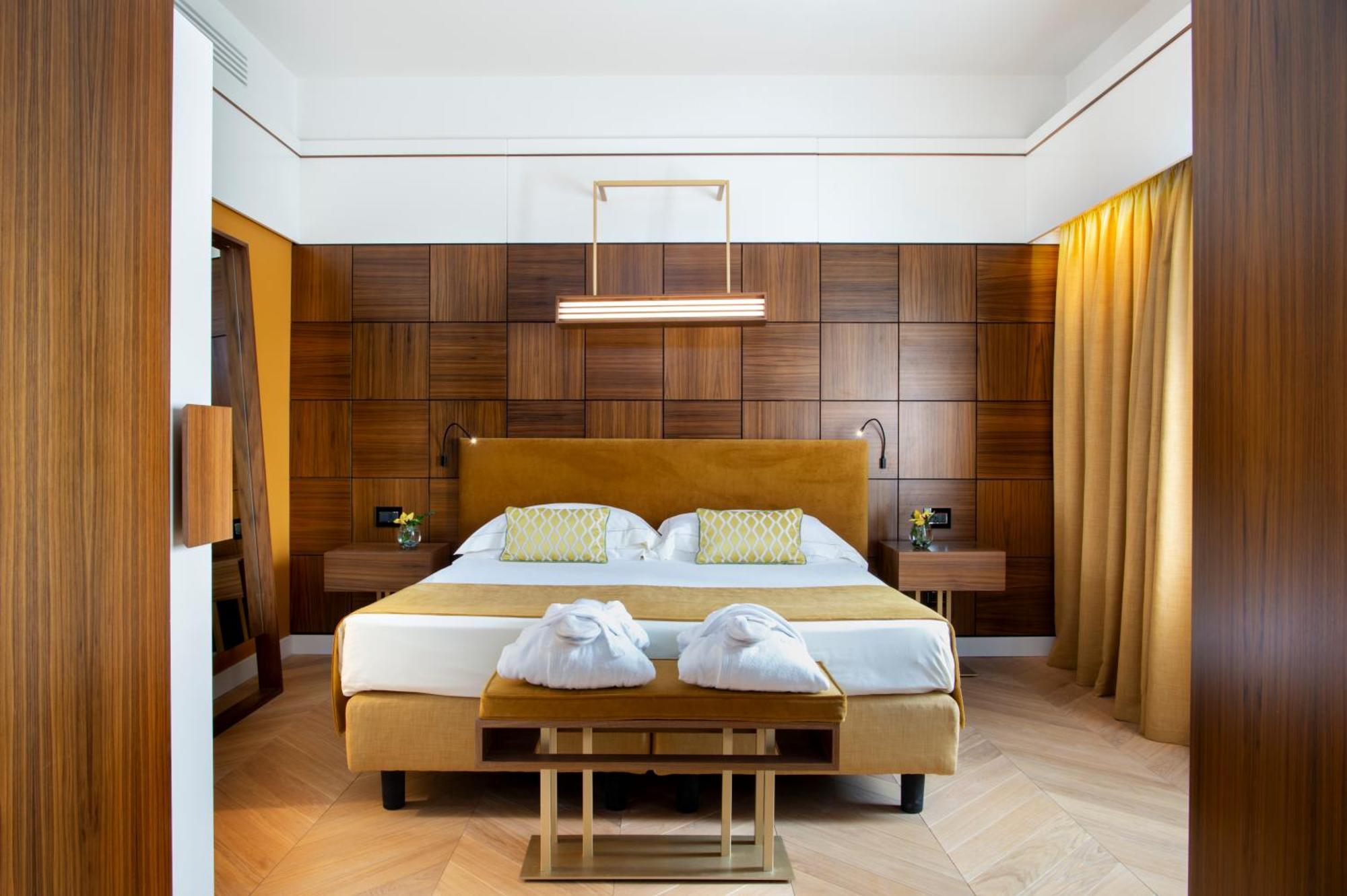One-Bedroom Suite,835547924:JPEG