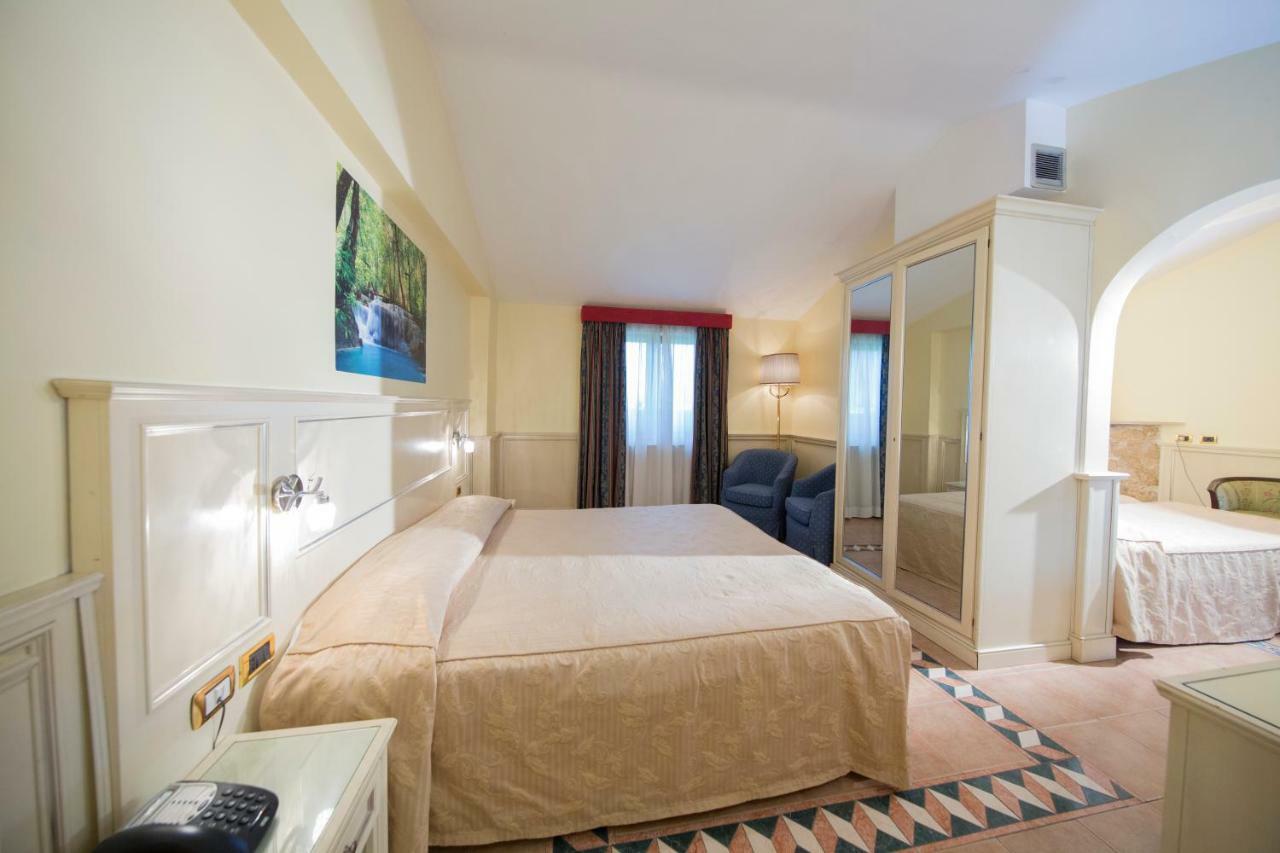 Quadruple Room,836083637:JPEG