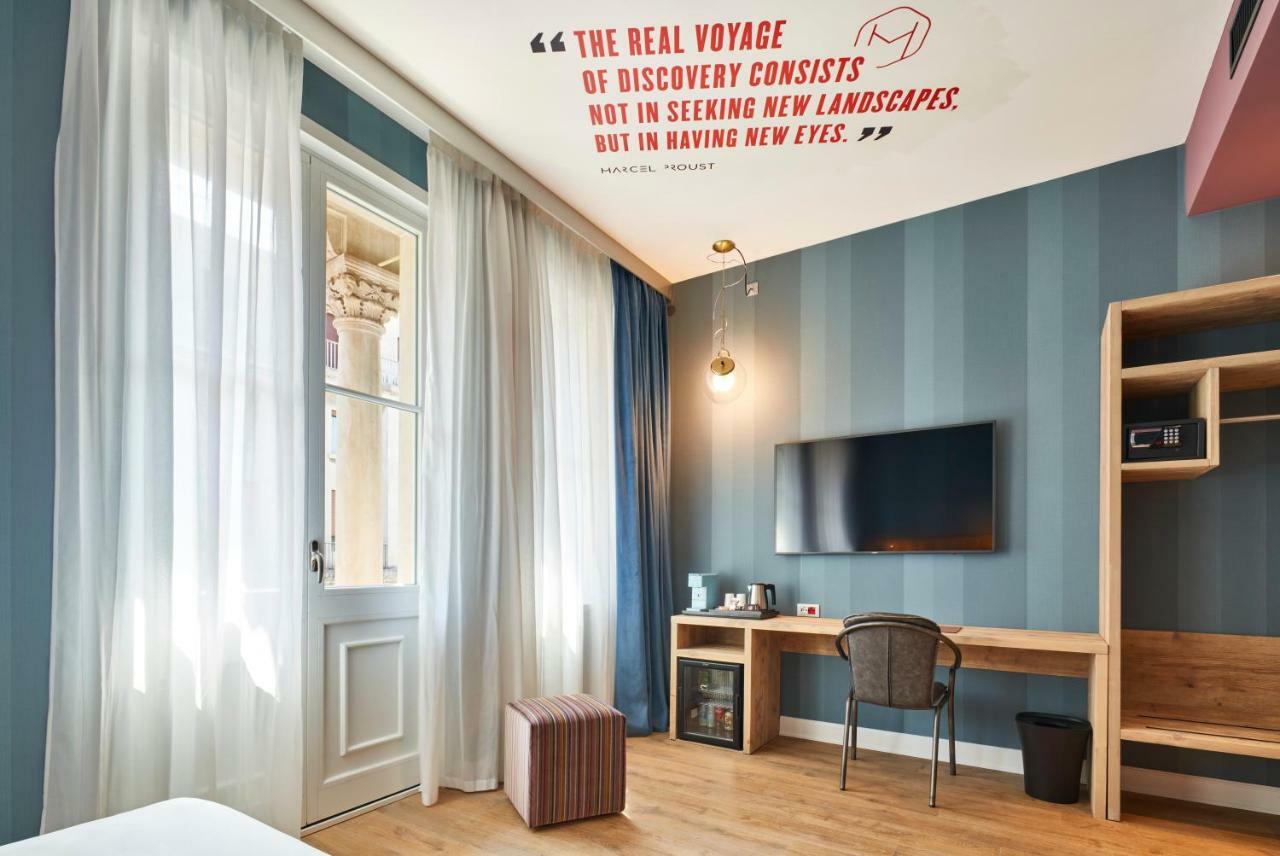 Large Double or Twin Room
