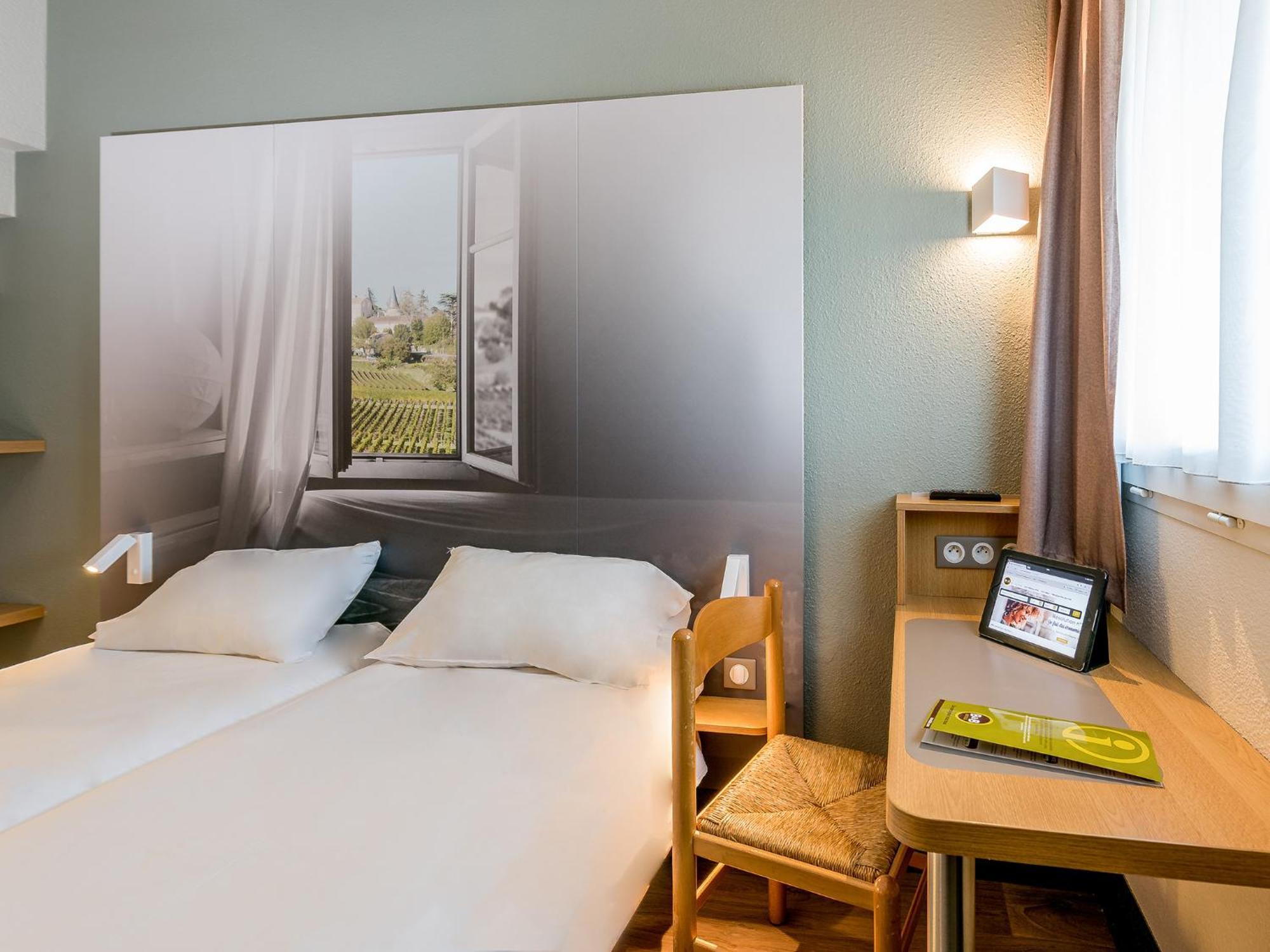 Standard Quadruple Room,843631652:JPEG