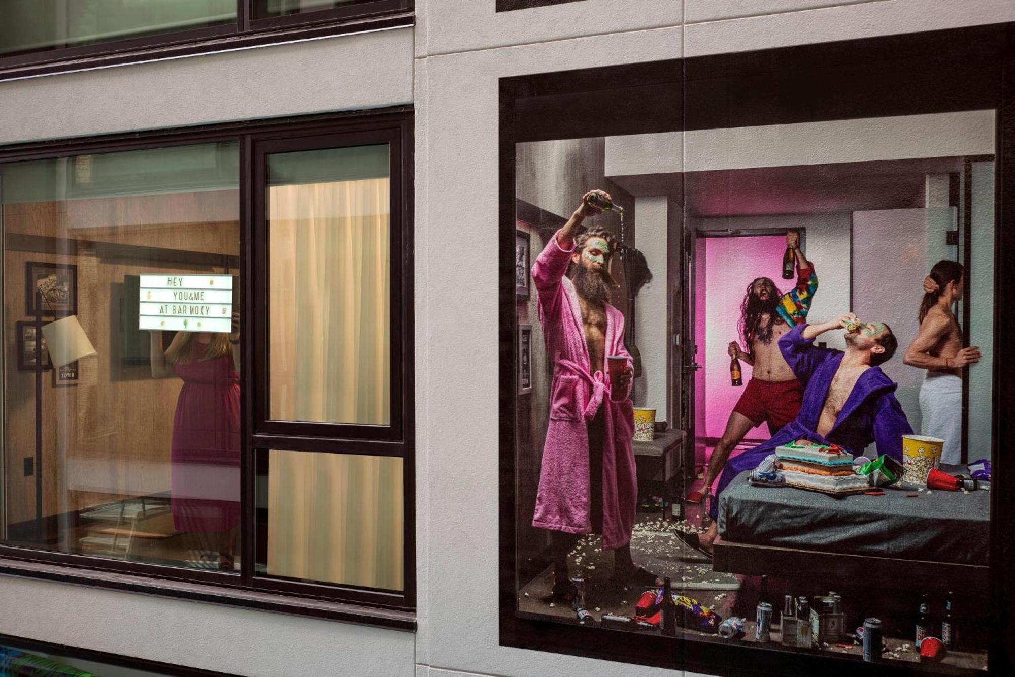 Queen Room with Inner Circle View,848450318:JPEG