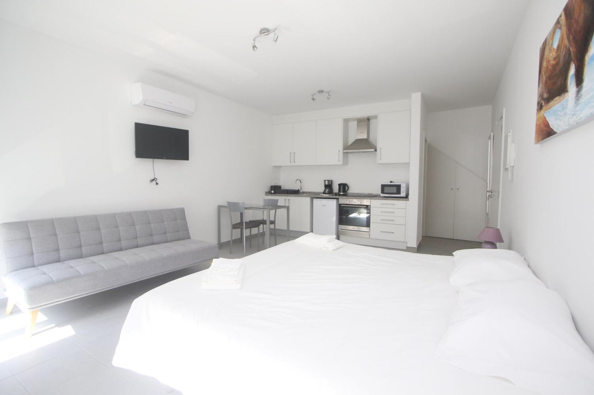 Tweepersoonskamer met 1 of 2 Bedden en Eigen Badkamer