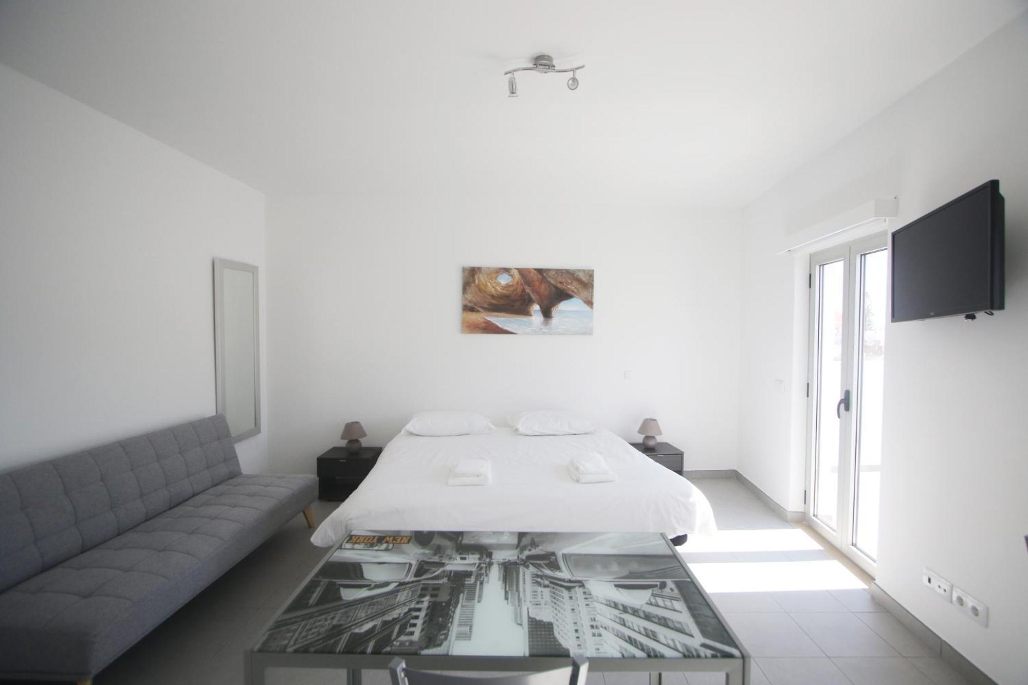Tweepersoonskamer met 1 of 2 Bedden en Eigen Badkamer