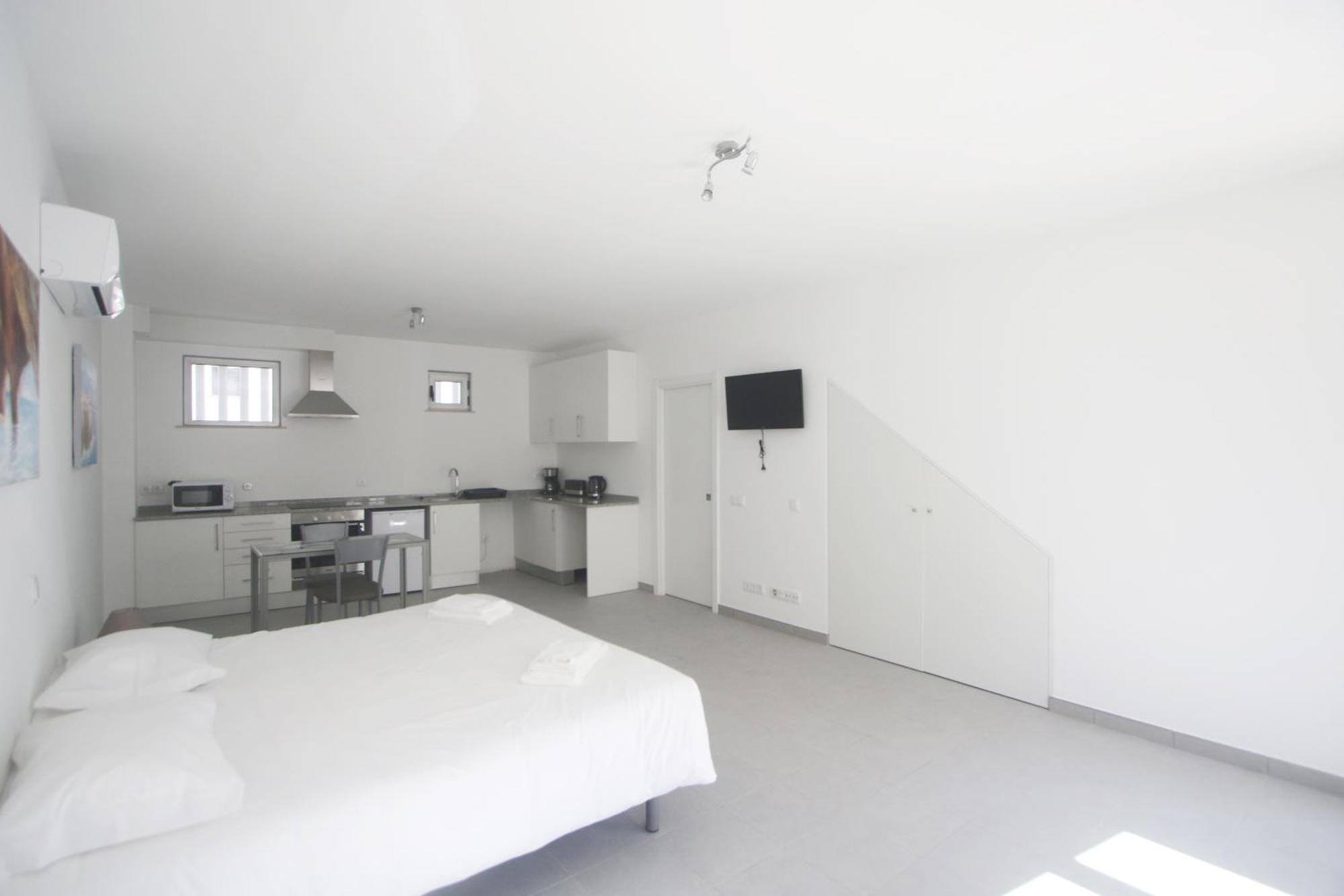 Tweepersoonskamer met 1 of 2 Bedden en Eigen Badkamer