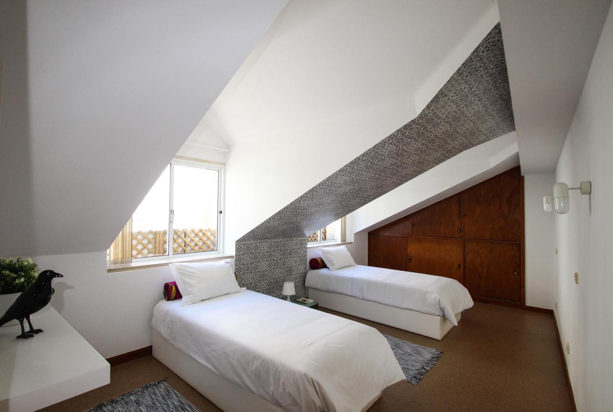 Large Twin Room,1654299684:JPEG
