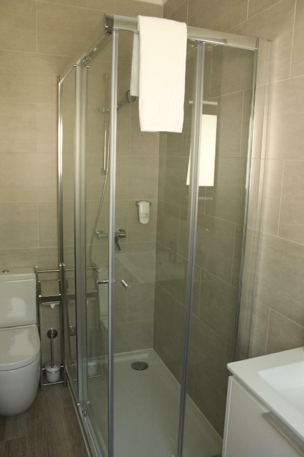 Quarto Duplo