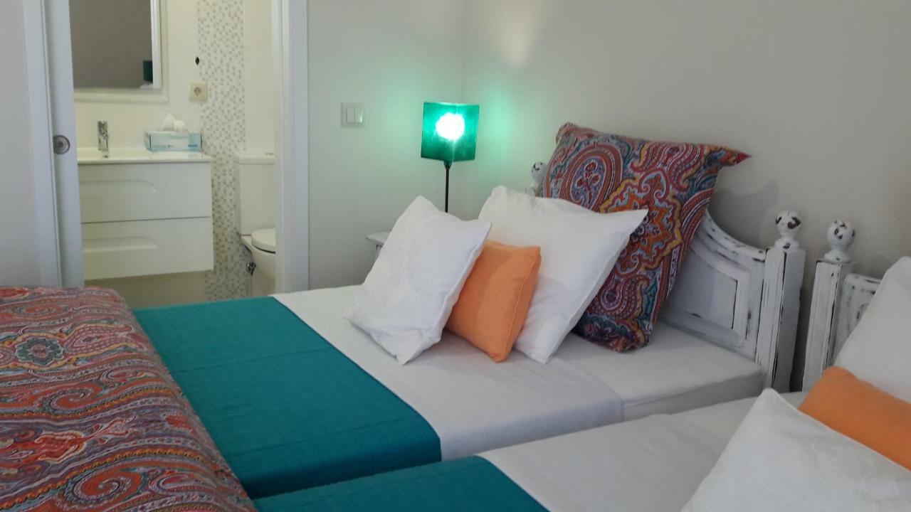 Quarto Duplo com Casa de Banho Privativa