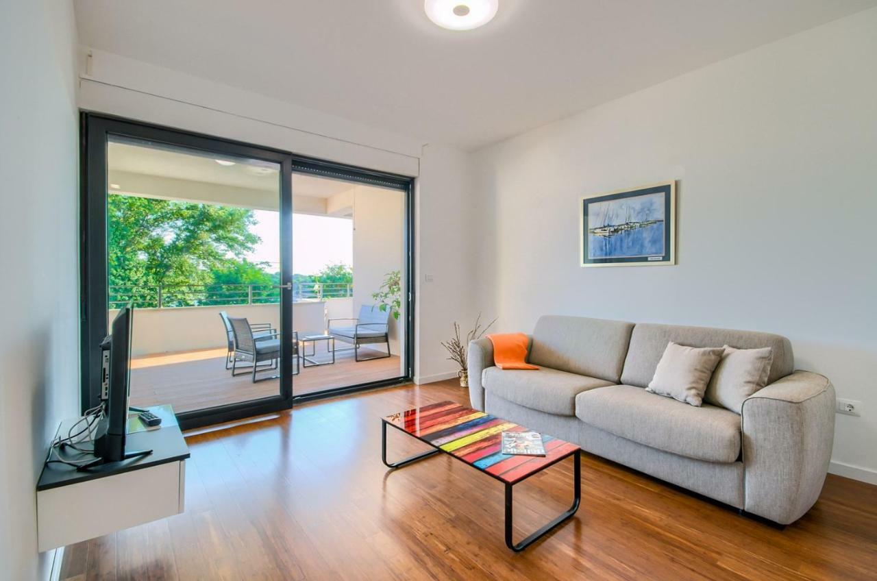 Dreibettzimmer mit Terrasse