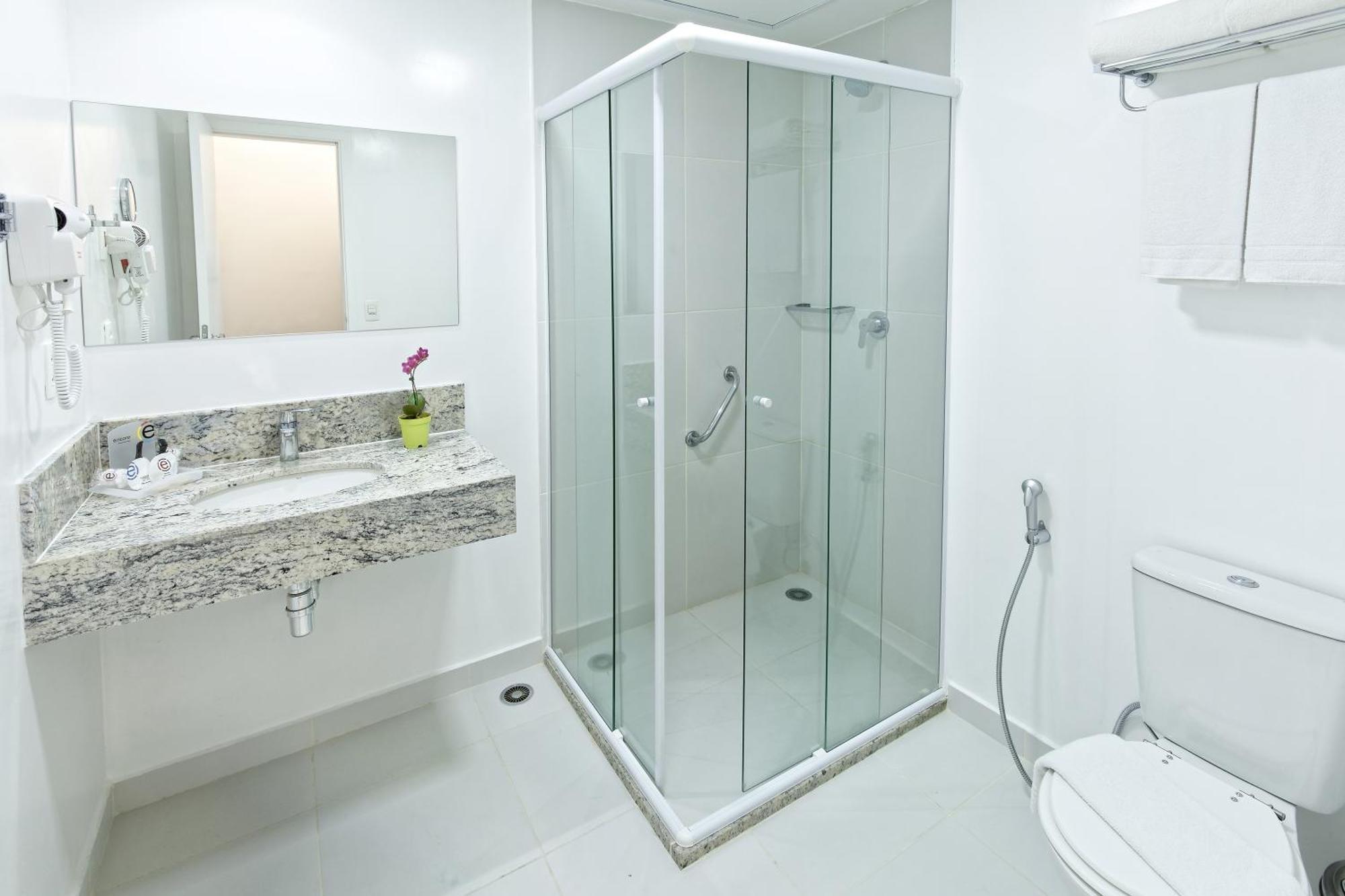 Quarto Standard com Cama Queen-size