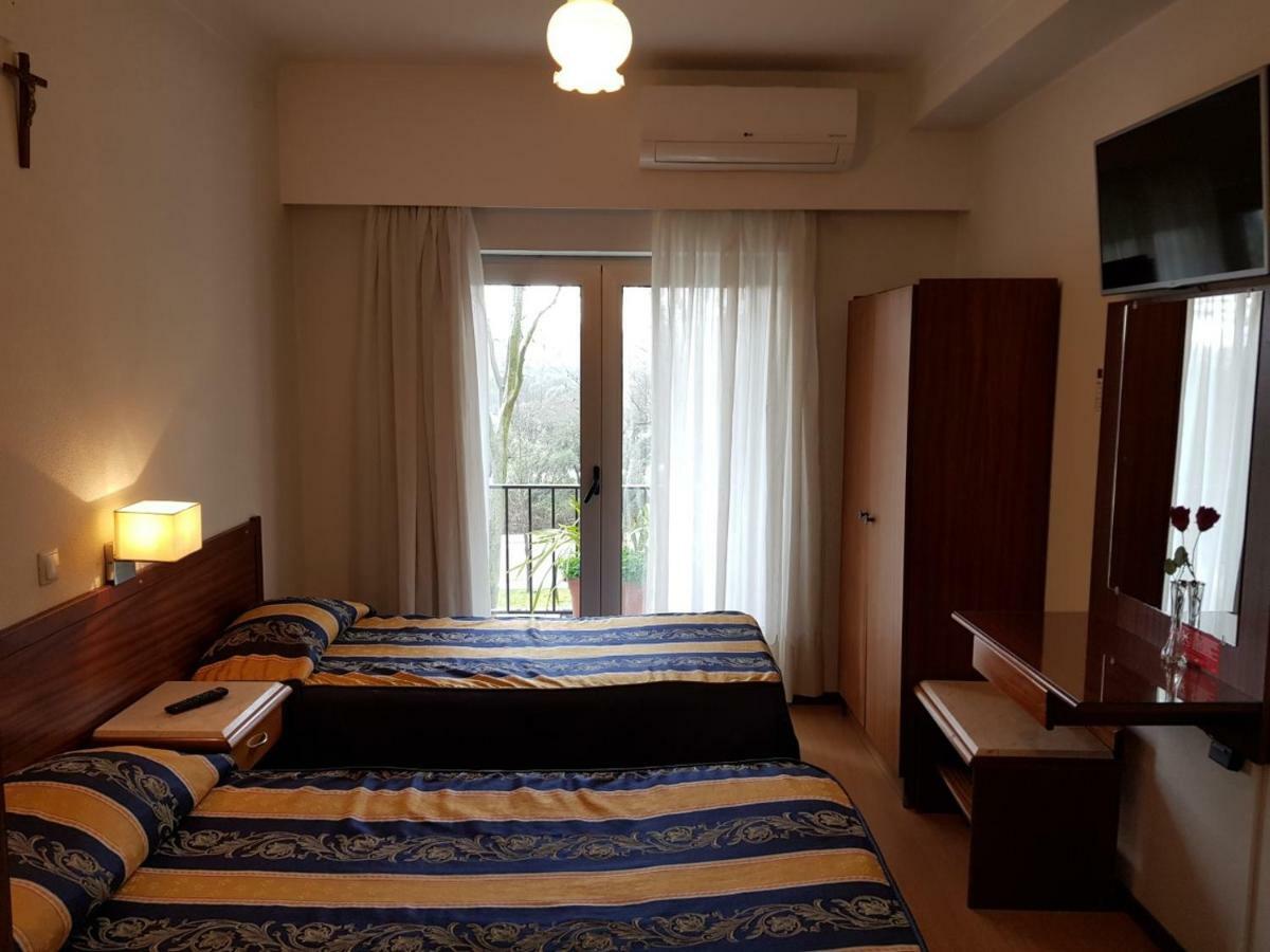 Triple Room,871158968:JPEG