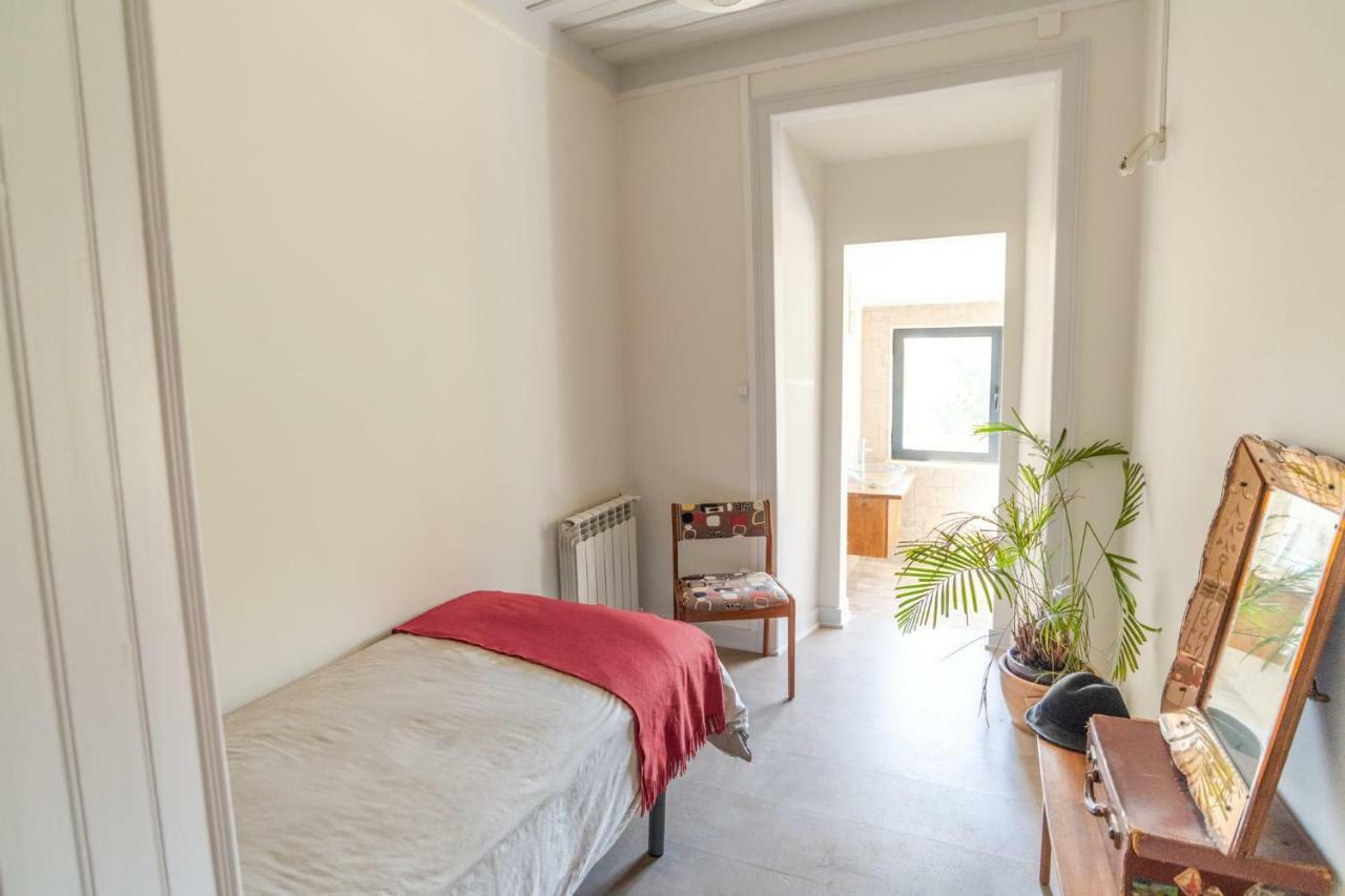 Quarto Individual com Banheira