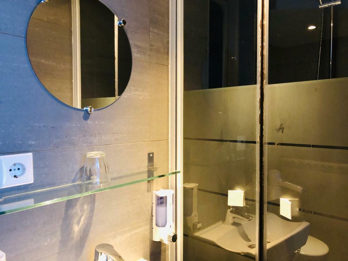 Premium Small Double Room