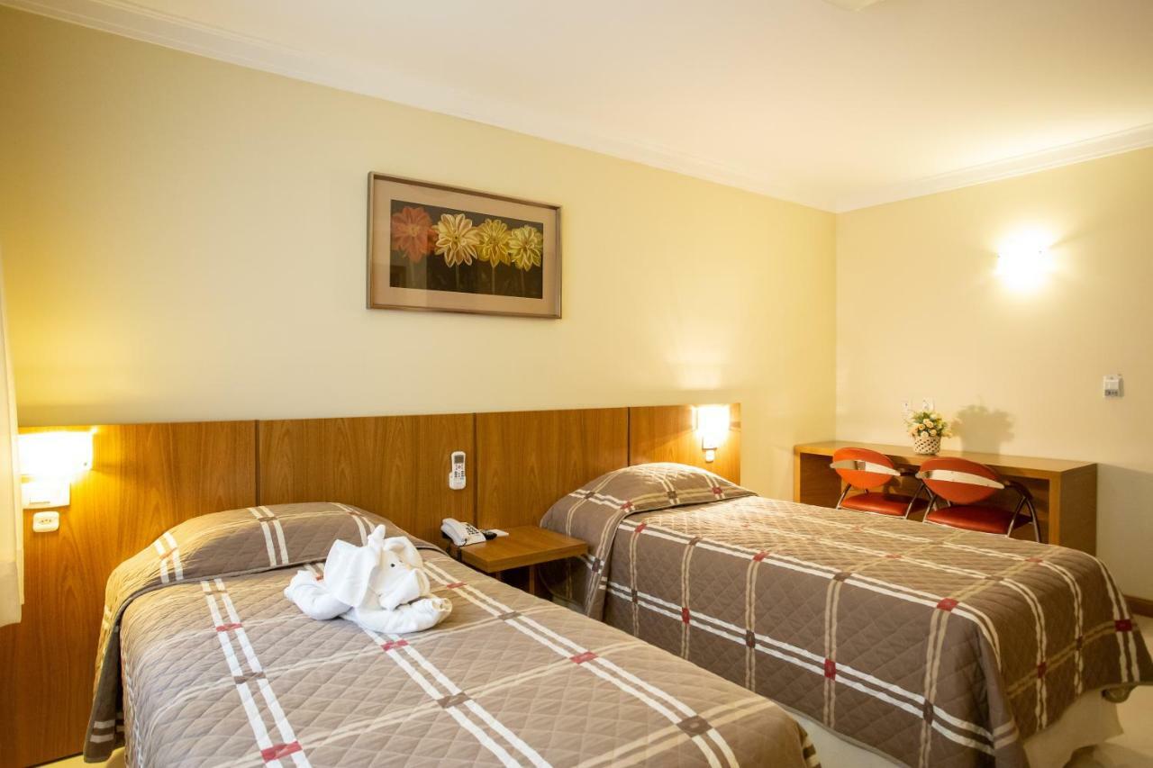Quarto Duplo Standard