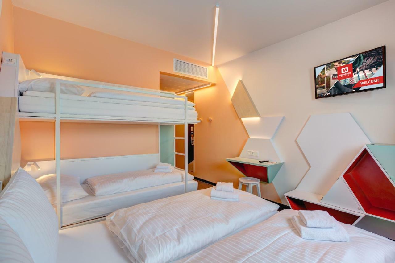 Bed 4-Bed Female Dormitory Room Adults Only,906103030:JPEG
