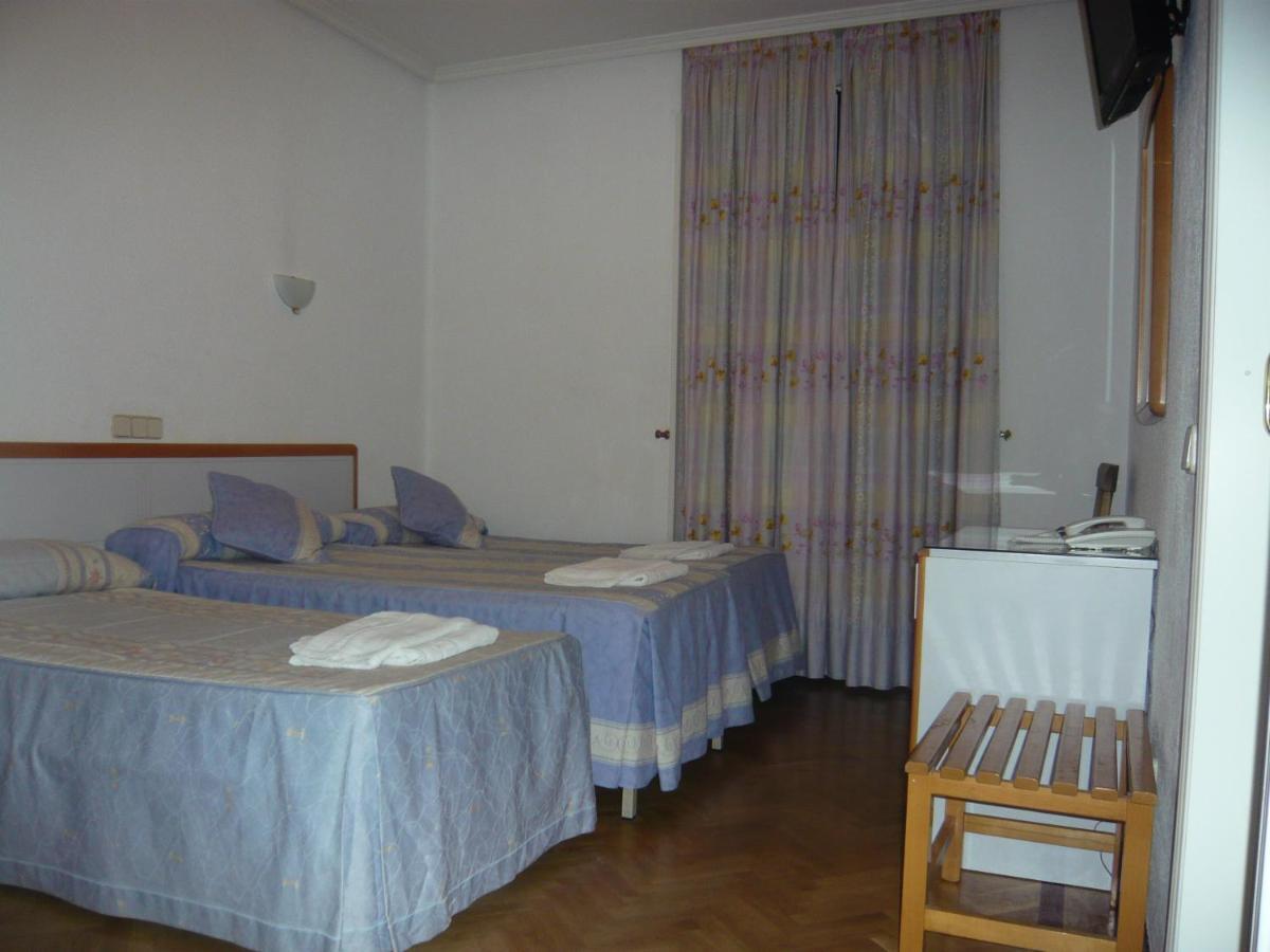 Twin Room with Extra Bed,1580707789:JPEG