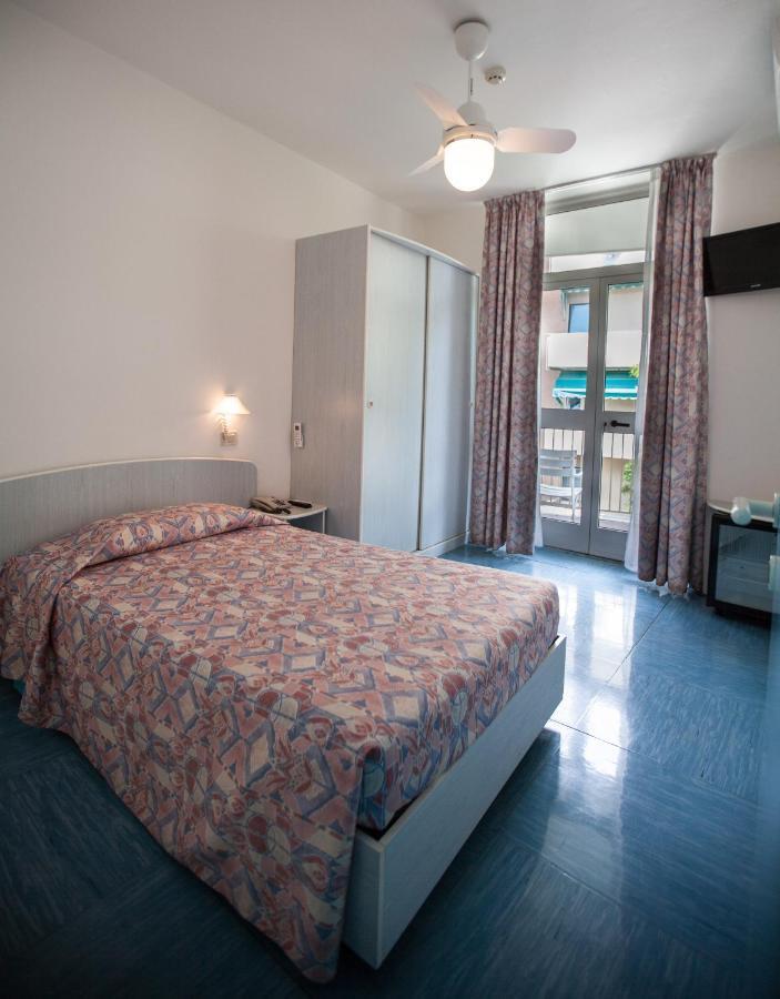 Single Room,125967738:JPEG