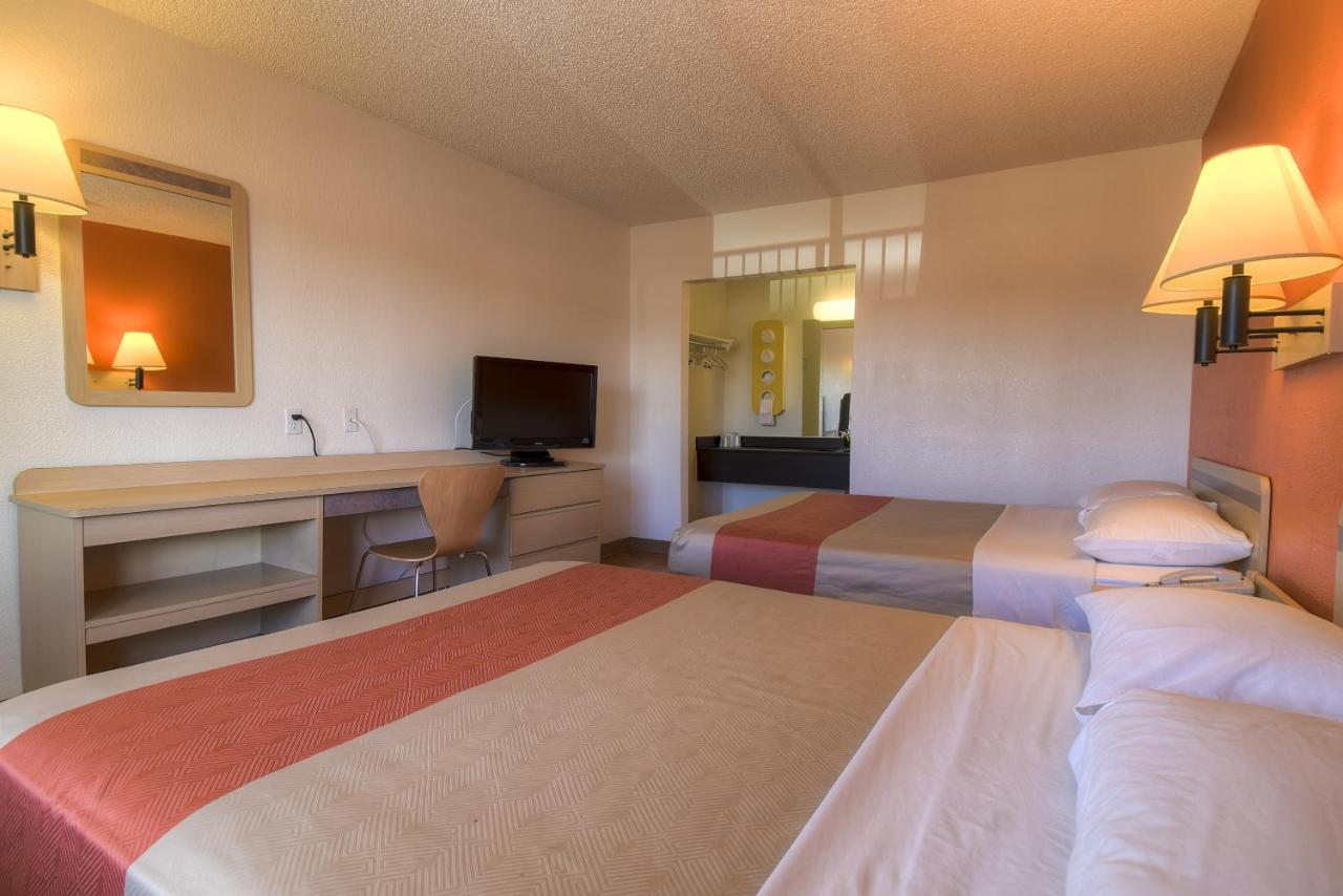 Quarto Queen com 2 Camas Queen-size - Não Fumador