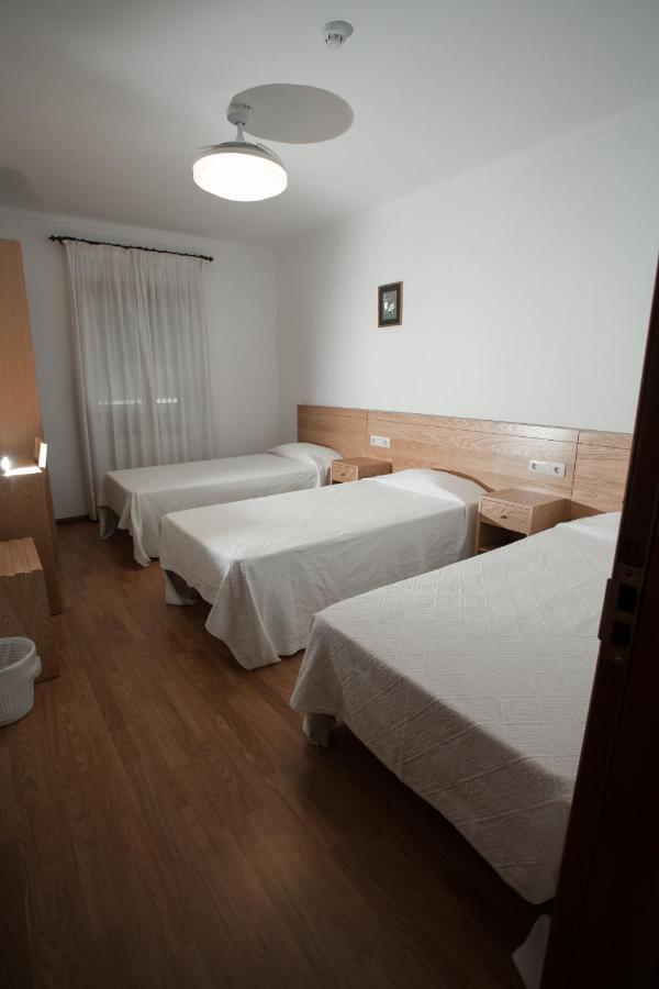 Quarto Twin com Cama Extra