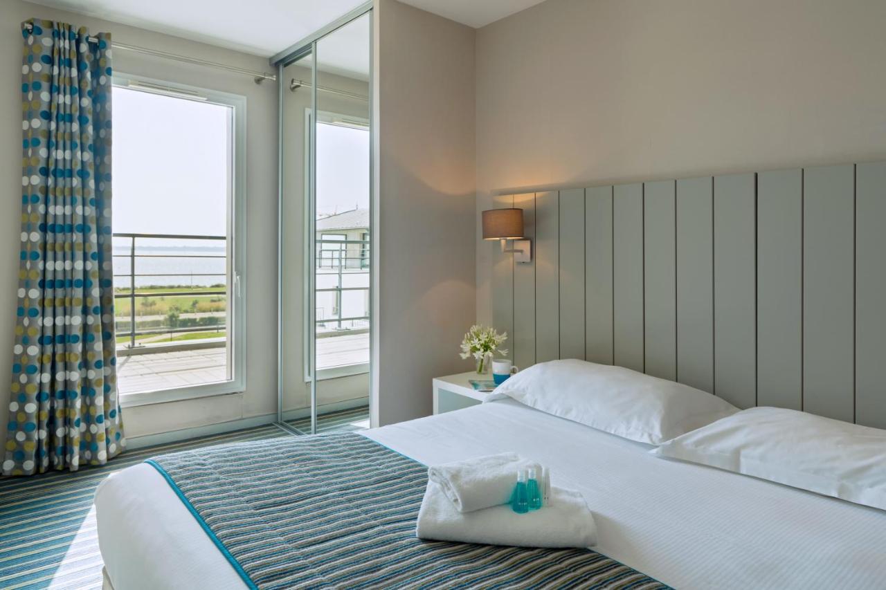 Two-Bedroom Apartment Sea View or Side Sea View,1129904958:JPEG