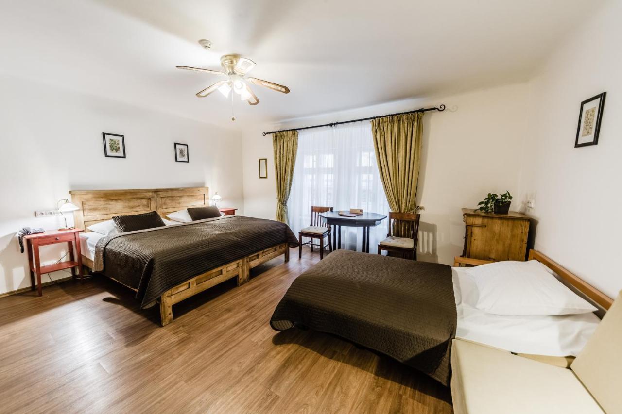 Dreibettzimmer