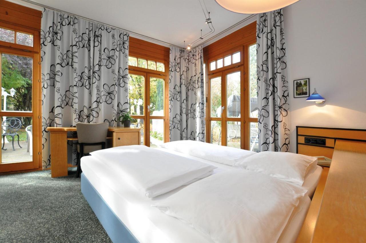 Habitación Doble con vistas al jardín
