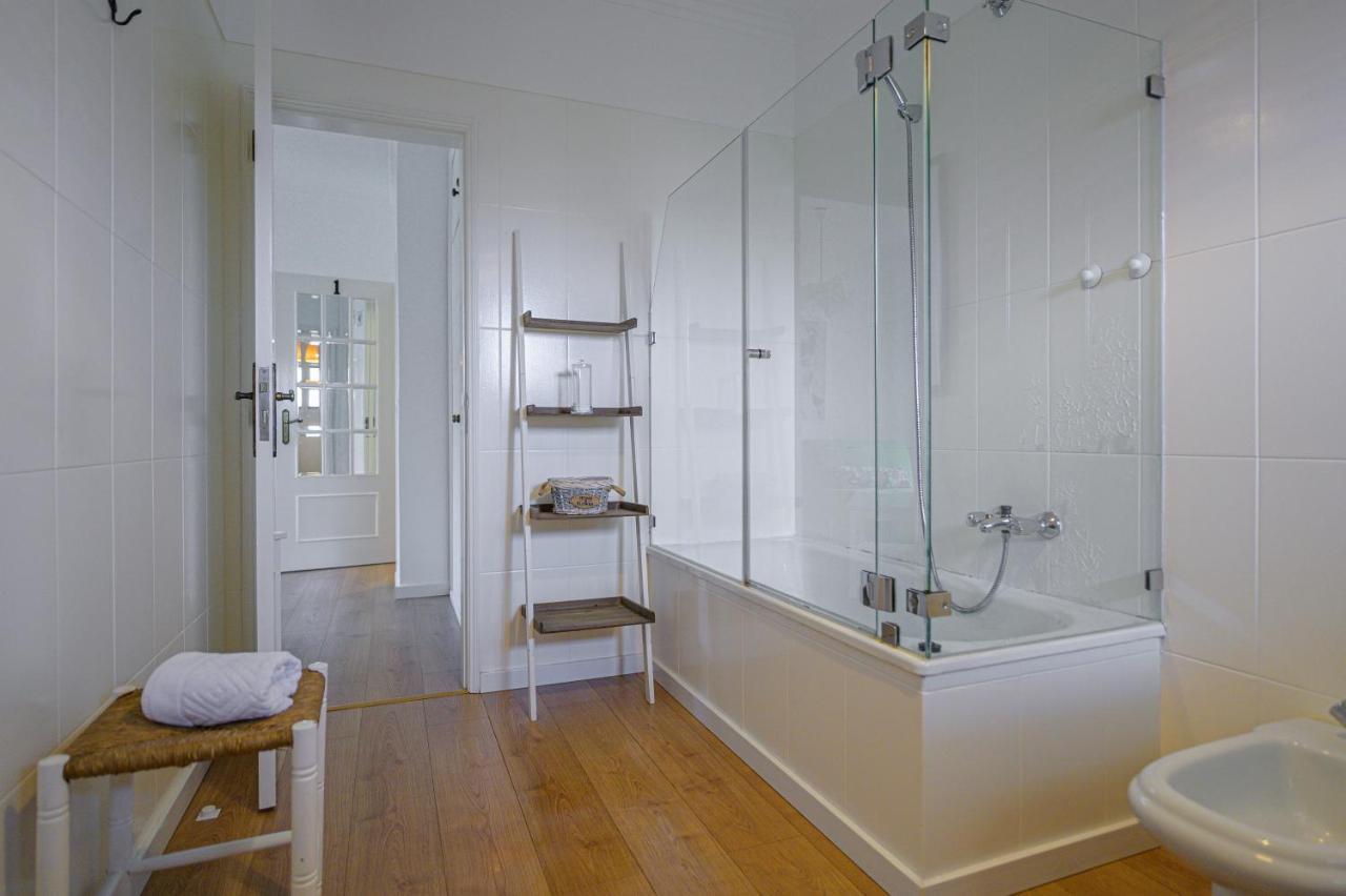 Suite with Balcony,943746994:JPEG