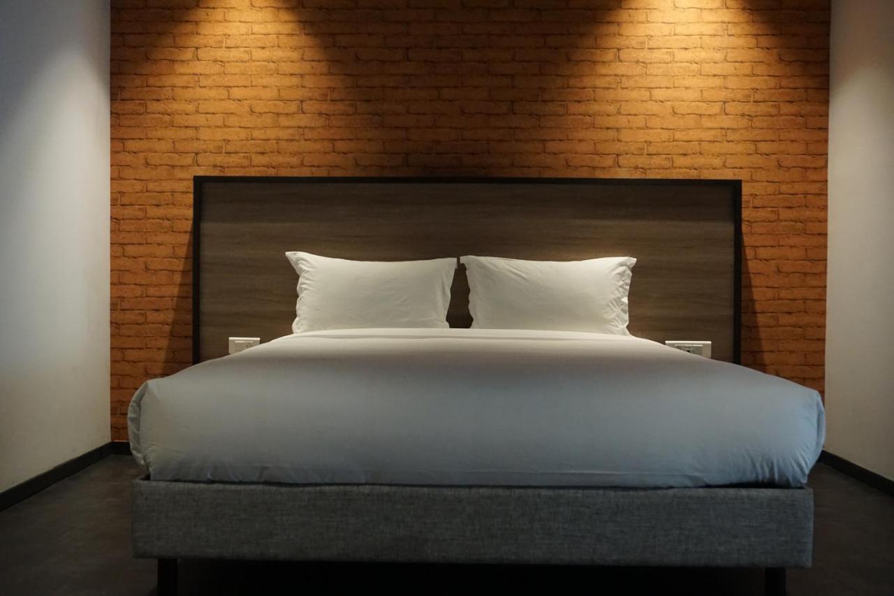ONOMO Suite met Queensize Bed