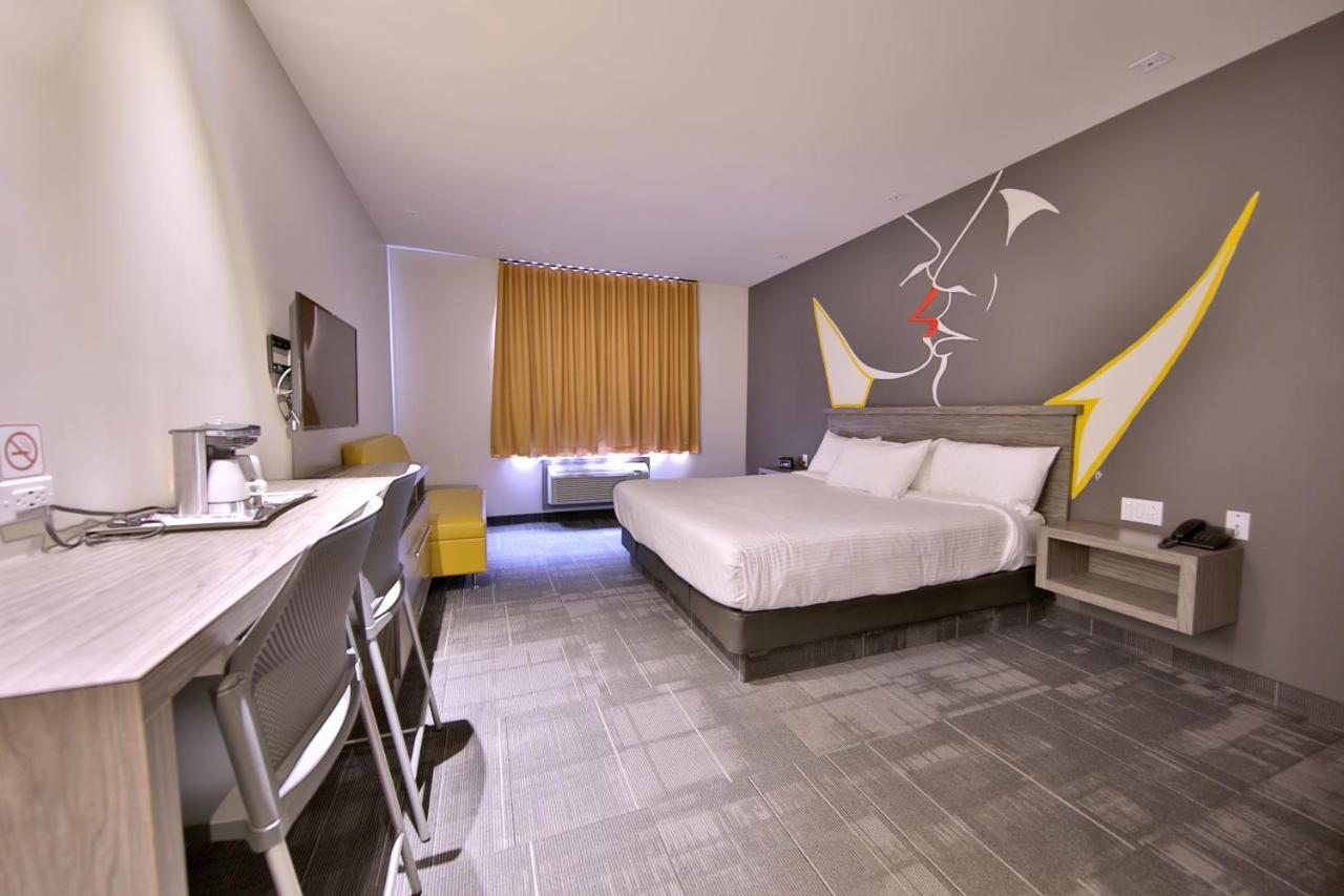 Superior Room, 1 King Bed