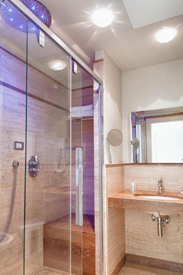 Superior Double or Twin Room with Sea View,1013364574:JPEG