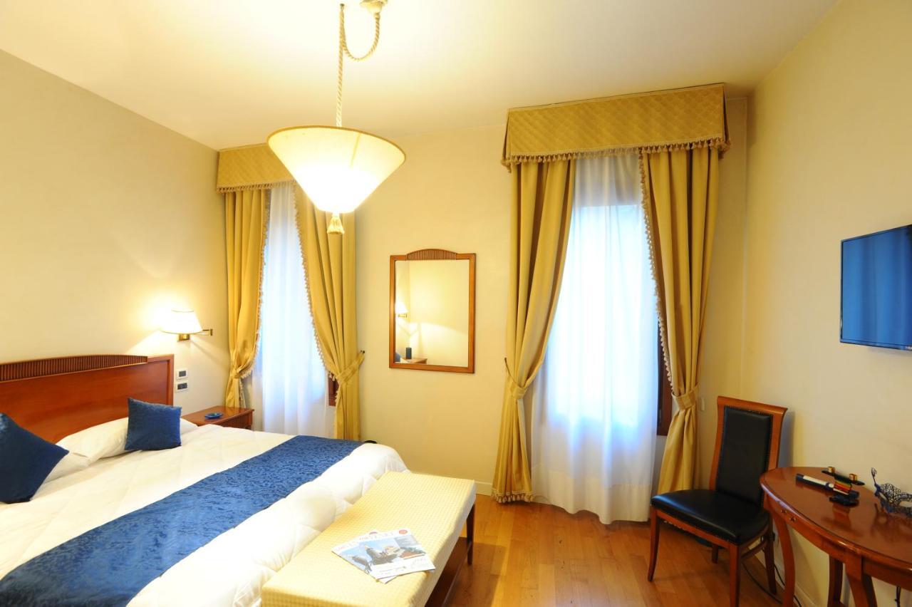 Double Room,961427626:JPEG