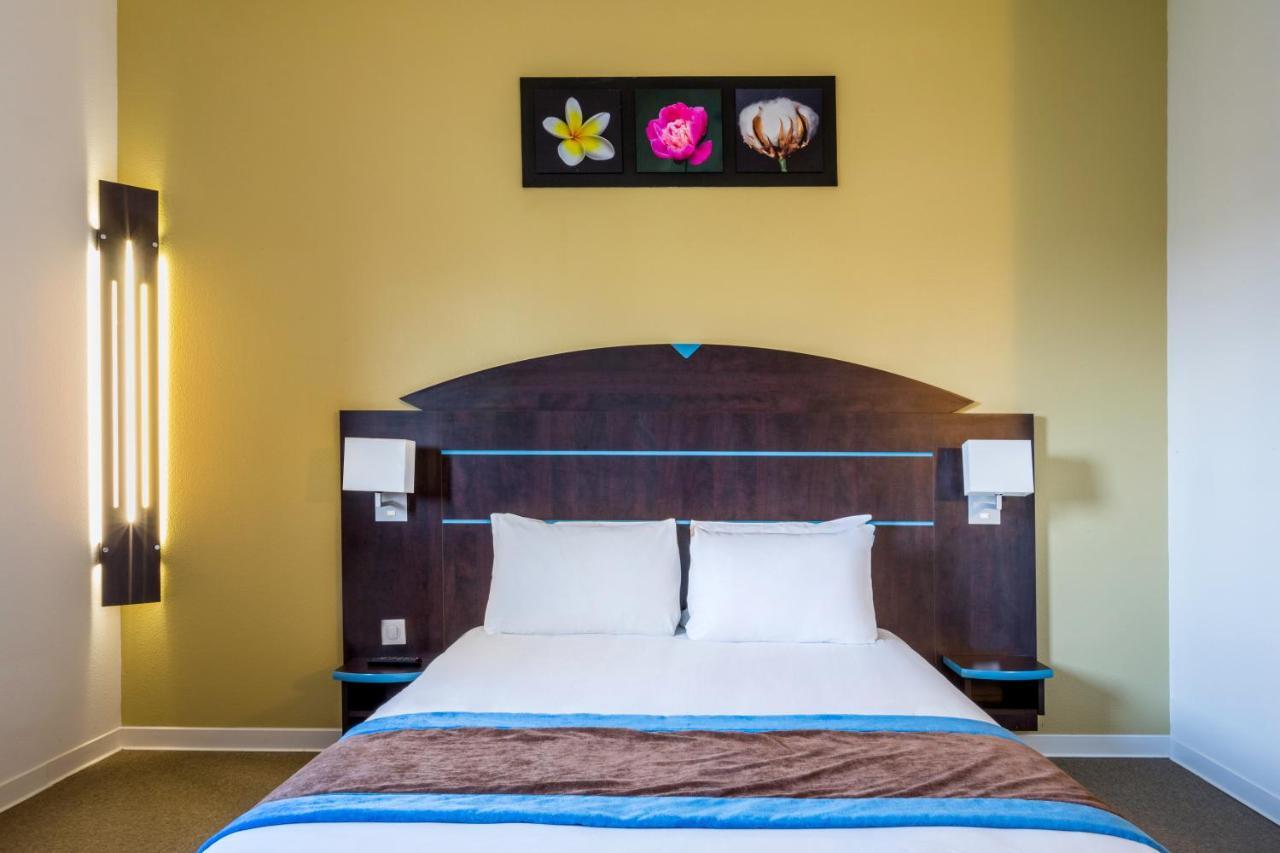 Chambre Lit Queen-Size Familiale avec 2 Lits Simples