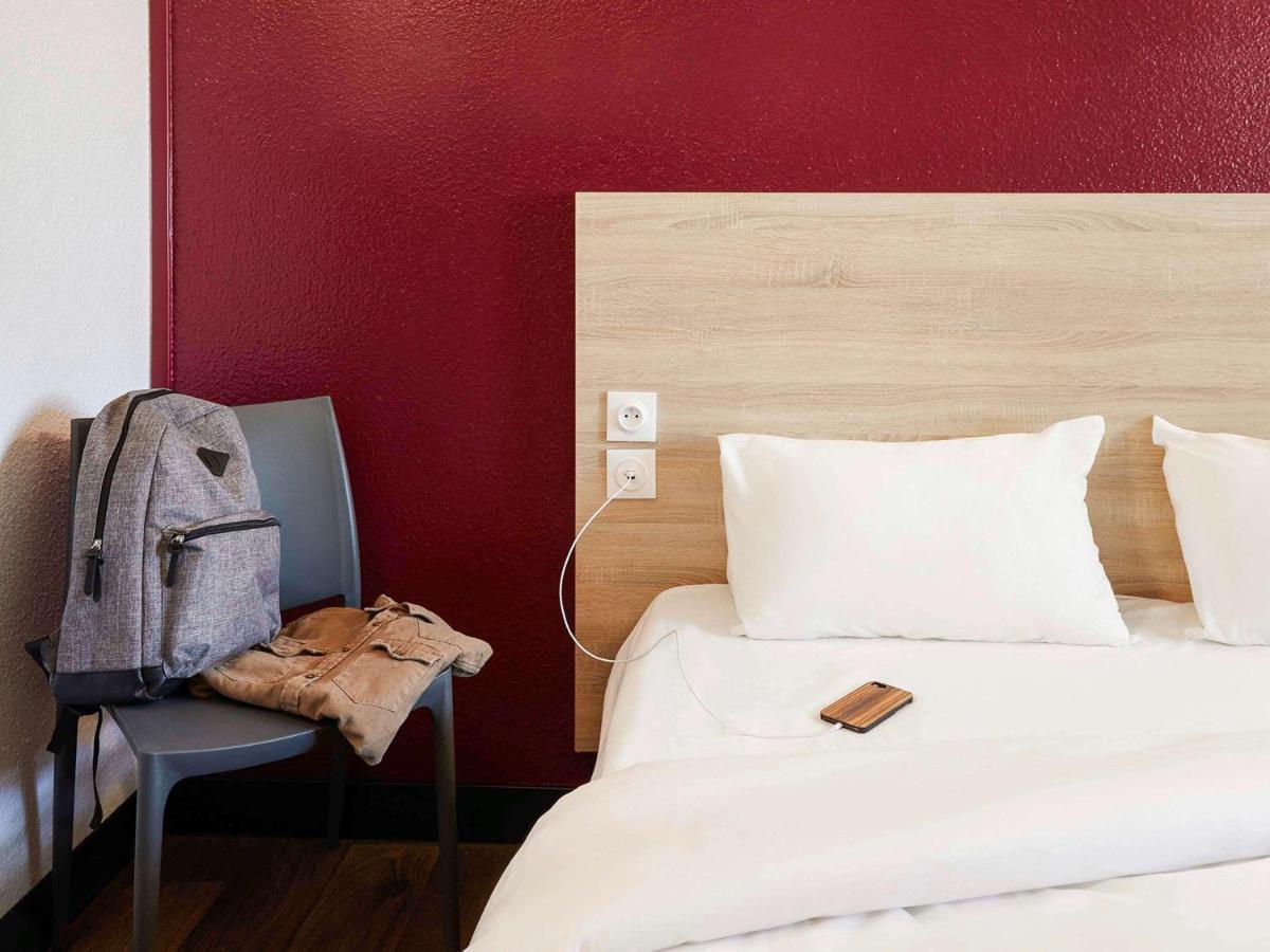 Chambre Tandem avec Salle de Bains Commune et Toilettes Communes