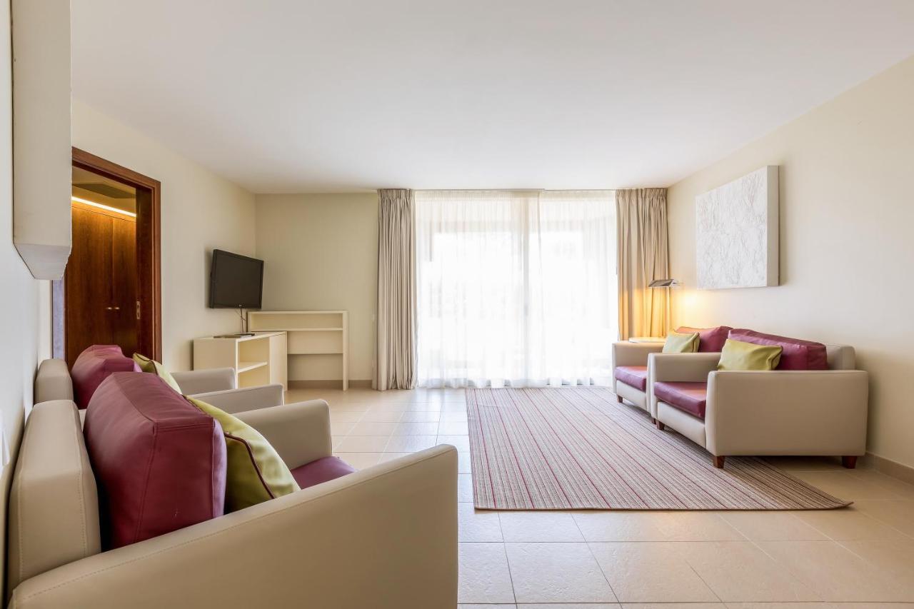 Two-Bedroom Suite,1274447728:JPEG