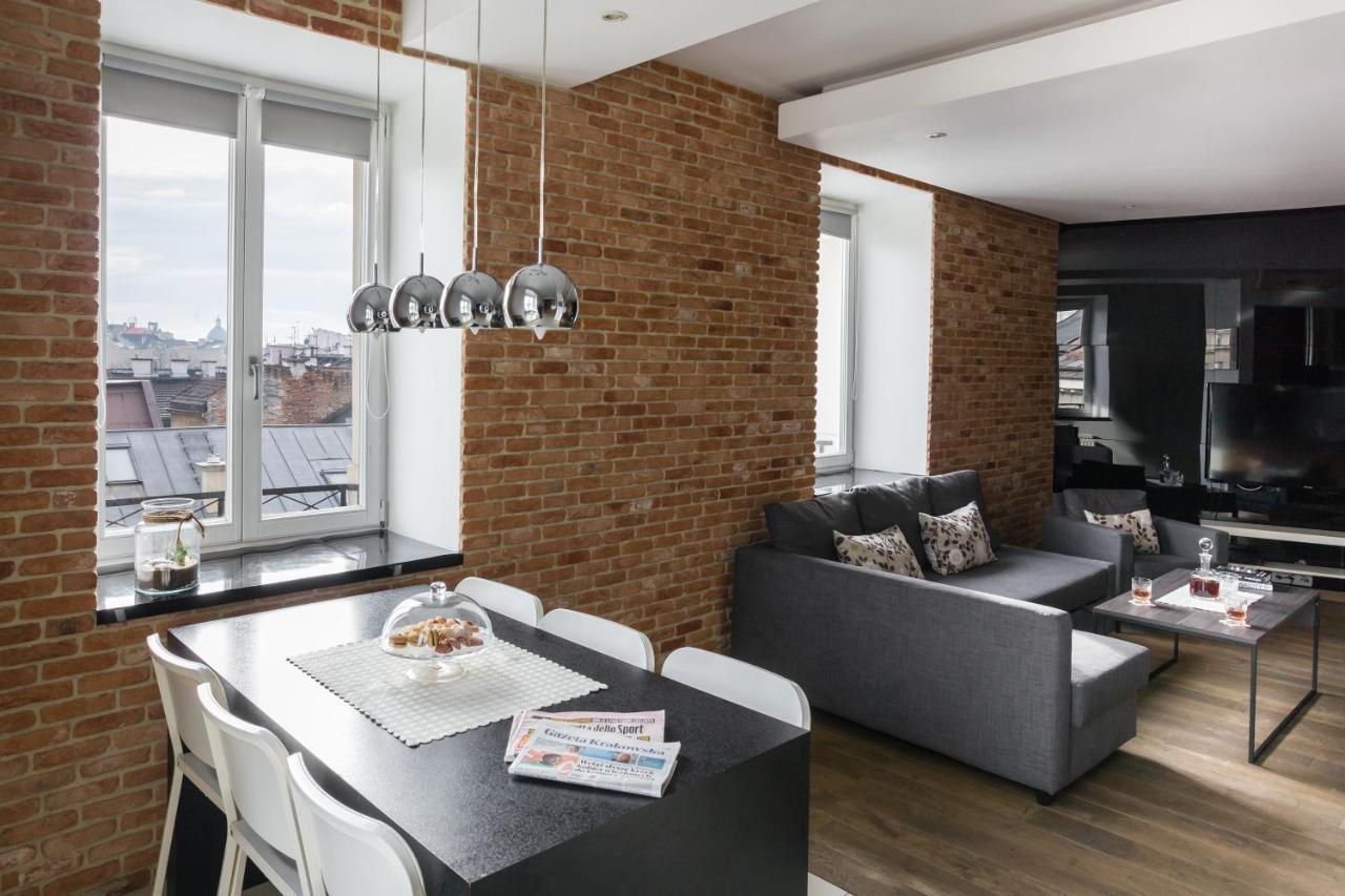 Two-Bedroom Penthouse Apartment (max 8 adults) - Biskupia 4