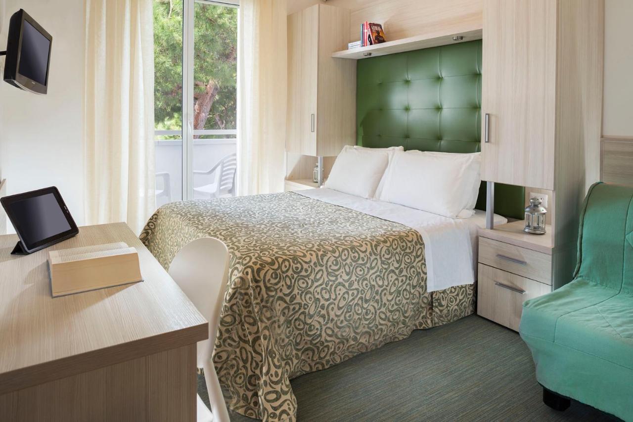 Double Room,973777906:JPEG