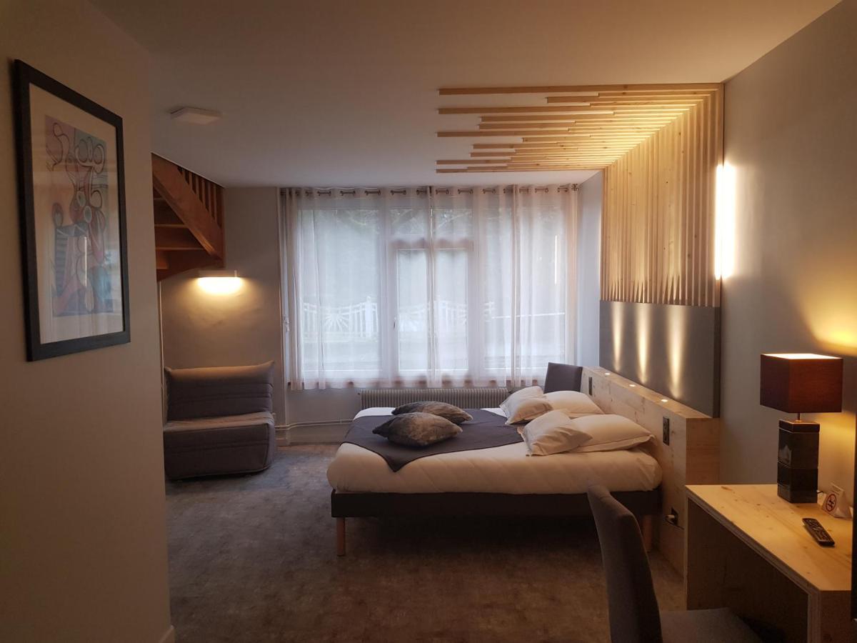 Chambre Lit King-Size - Accessible aux Personnes à Mobilité Réduite