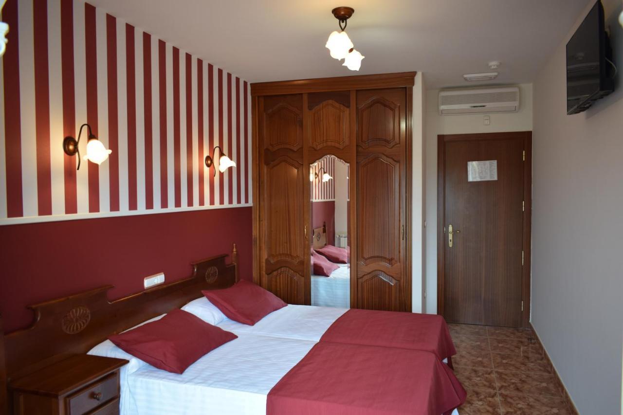 Basic Double Room,983079697:JPEG