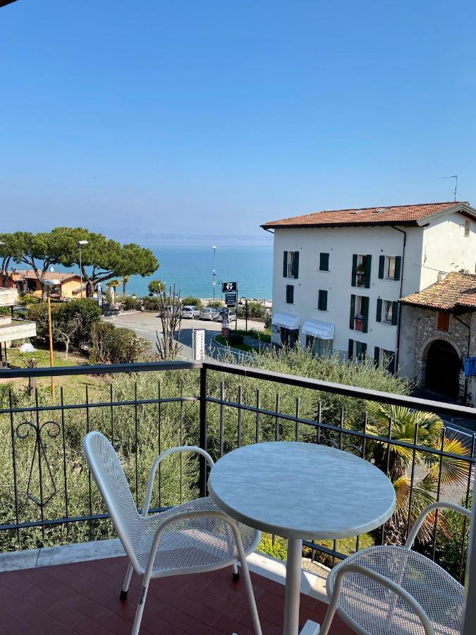 Camera Quadrupla