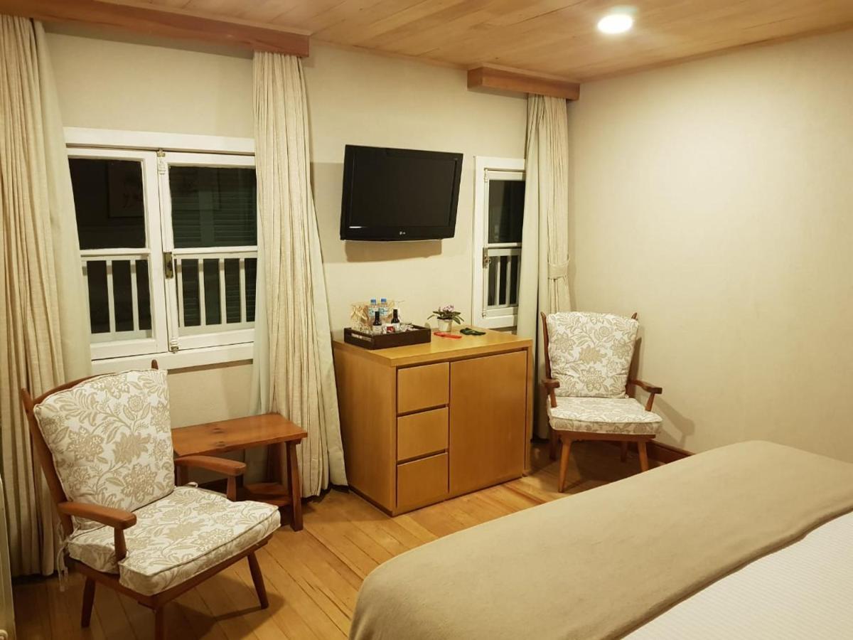 Quarto Duplo Standard com Vista do Bosque