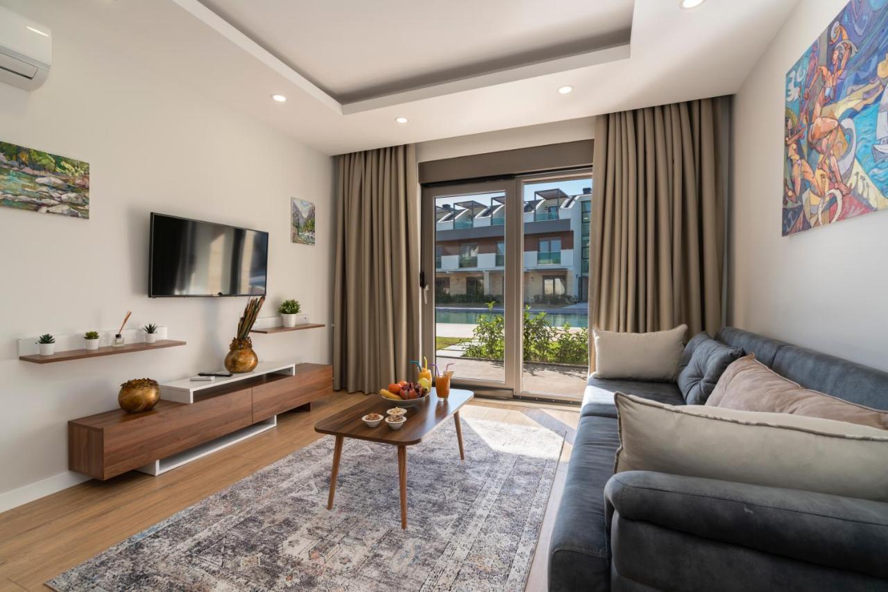Suite met Uitzicht op het Zwembad