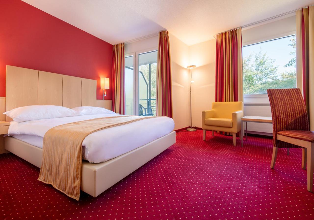 Standard Double or Twin Room with Balcony,990250327:JPEG